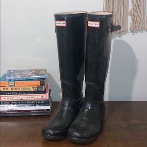 Knee-high Hunter boots